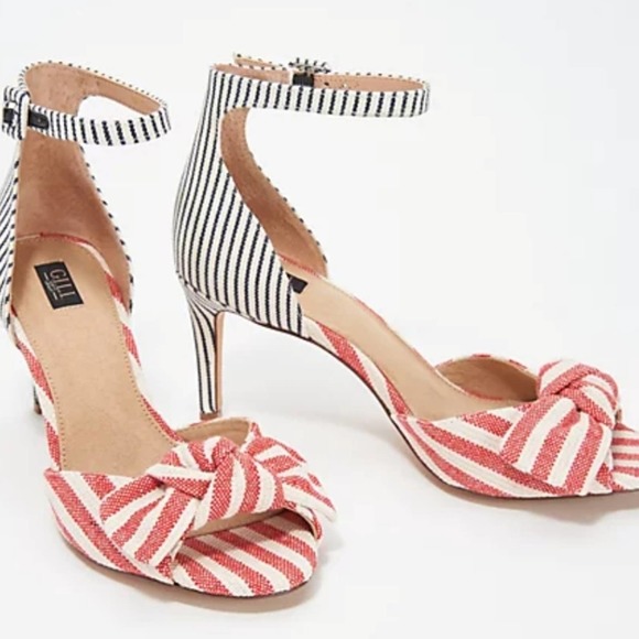 NWOT | G.I.L.I | BOW FRONT STRIPE HEELS - Picture 2 of 11